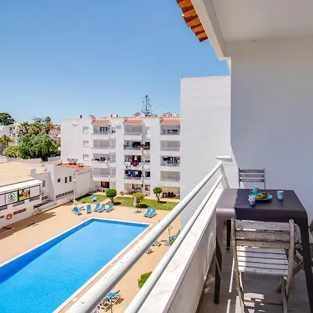 2bd Pool Balcony Wifi Ac Parking 250m