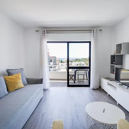 2bd Pool Balcony Wifi Ac Parking 250m Apartament *