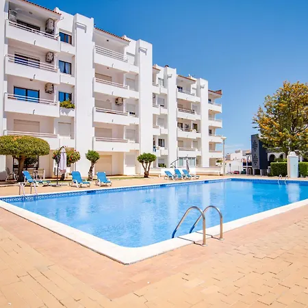 2bd Pool Balcony Wifi Ac Parking 250m *